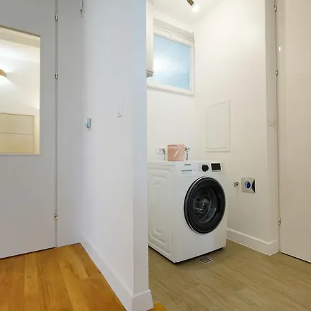 Aurora Apartman *
