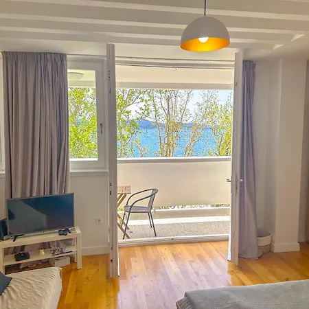 Aurora Apartman *