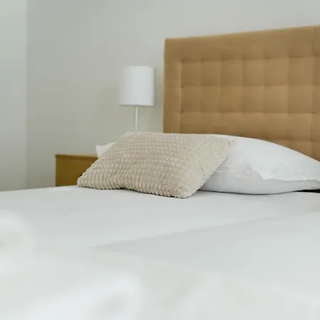 Aurora * Ζαντάρ