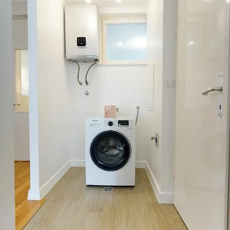 Aurora Apartment *